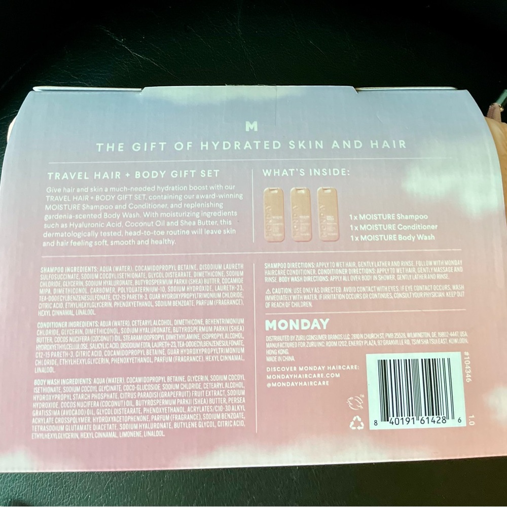 Monday Brand Travel Shampoo/conditioner/body wash, pouch, coupons keychain set - Picture 2 of 5